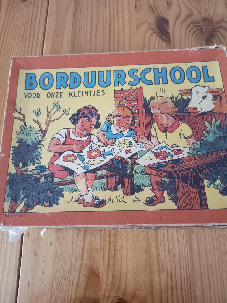 "Borduurschool voor onze kleintjes", Hobby en Vrije tijd, Borduren en Borduurmachines, Verzenden, Gebruikt, Handborduren, Onderdeel of Toebehoren