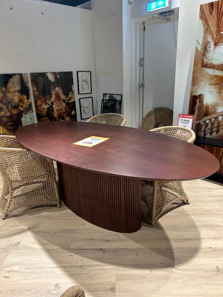 Eettafel Castana, Ophalen, Zo goed als nieuw, 75 cm of meer, Hout