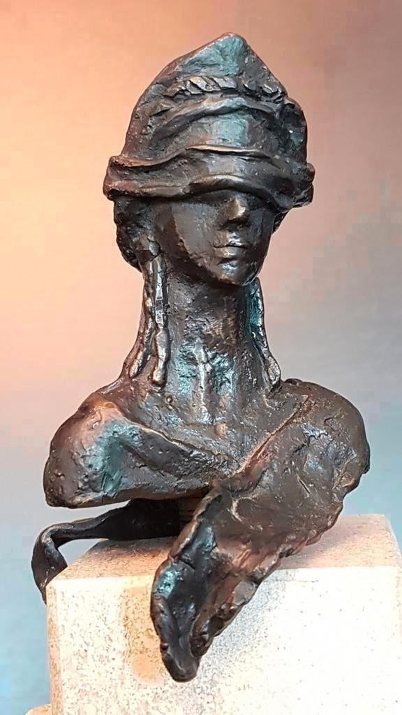 Bronzen beeld Blindfolded maiden , Brons art, Antiek en Kunst, Ophalen of Verzenden, Brons