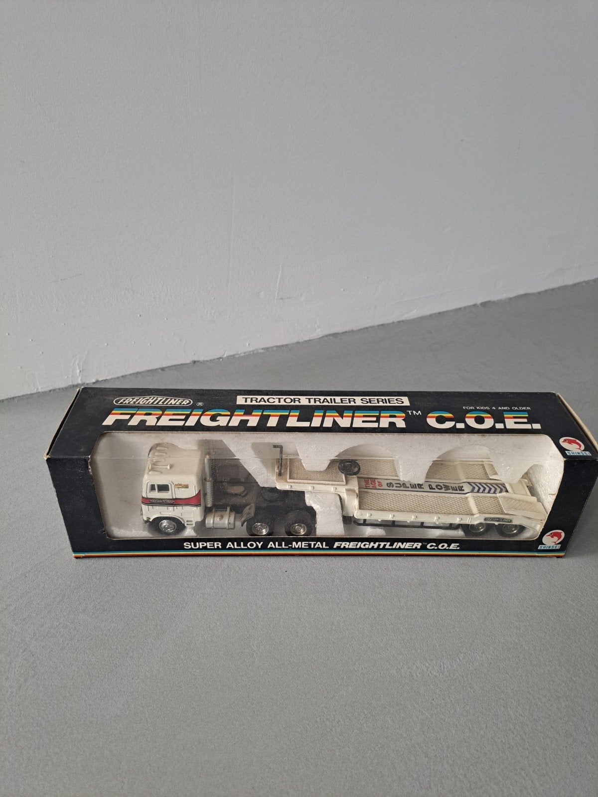 Freightliner C.O.E. Tractor Trailer Series Model 4631, Ophalen of Verzenden, Gebruikt, Bus of Vrachtwagen