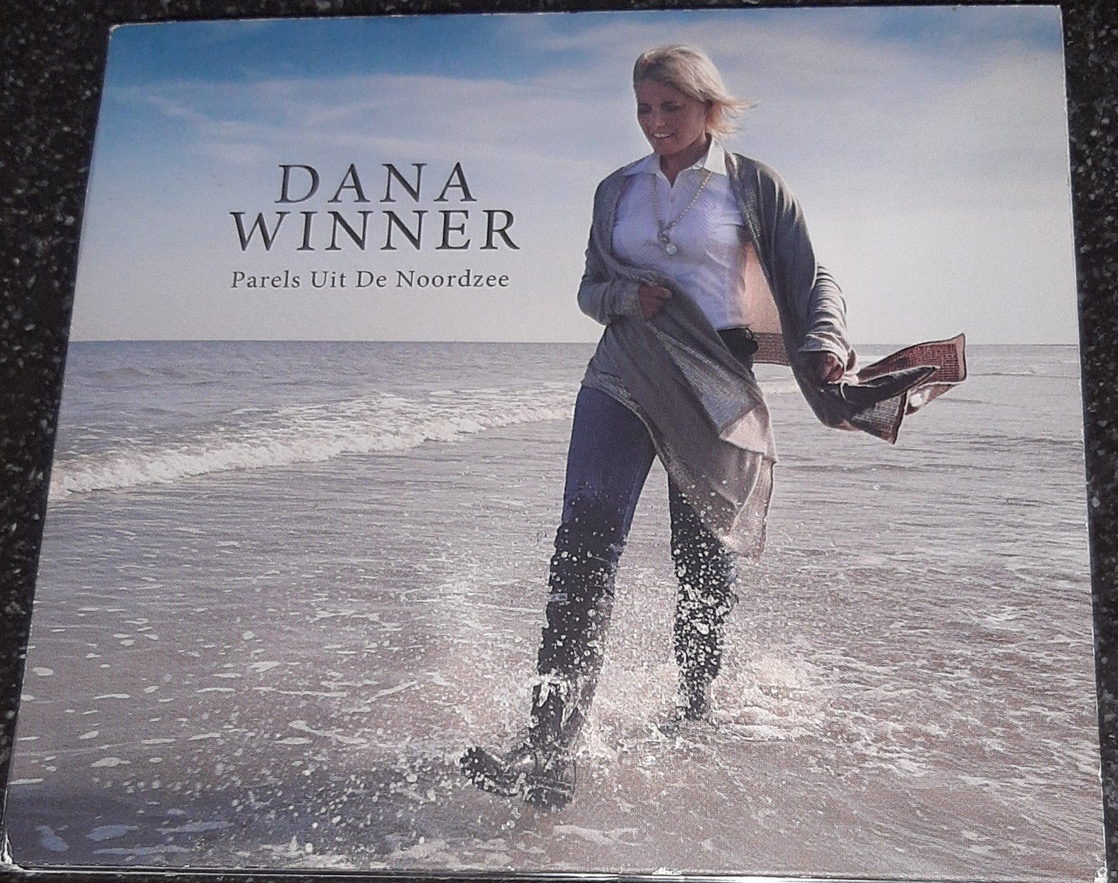 Dana Winner parels uit de noordzee, Ophalen of Verzenden, Zo goed als nieuw, Levenslied of Smartlap