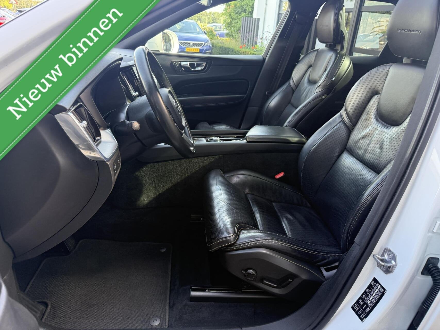Volvo XC60 2.0 T5 AWD Inscription CARPLAY/PANO *ALL-IN PRIJS, Auto's, Automaat, 12 maanden, Gebruikt, 1714 kg