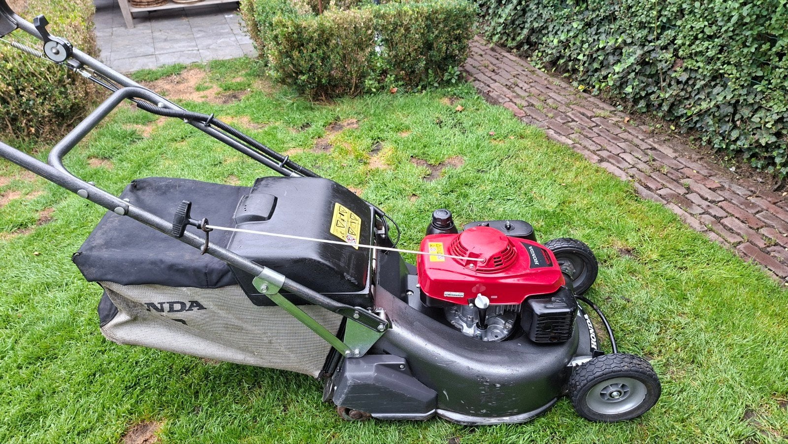 Honda HRH 536 benzine wals grasmaaier. 2023, Ophalen, Cirkelmaaier, Honda, Zo goed als nieuw