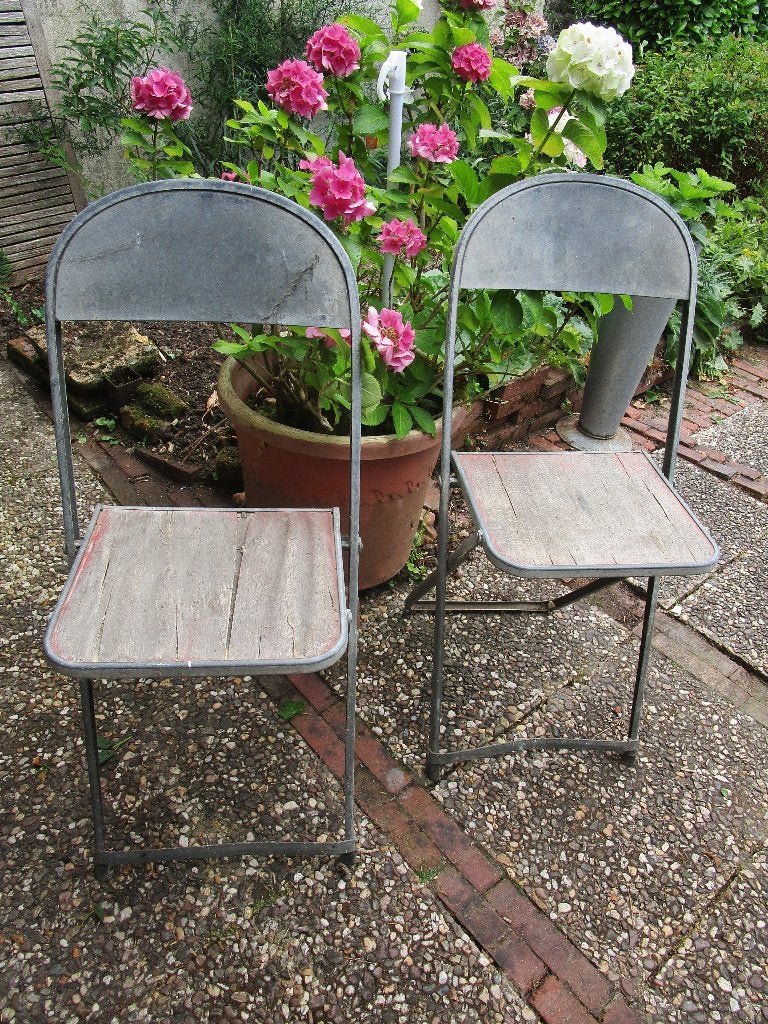2  metalen bistrostoelen, Ophalen, Gebruikt, Metaal, Inklapbaar
