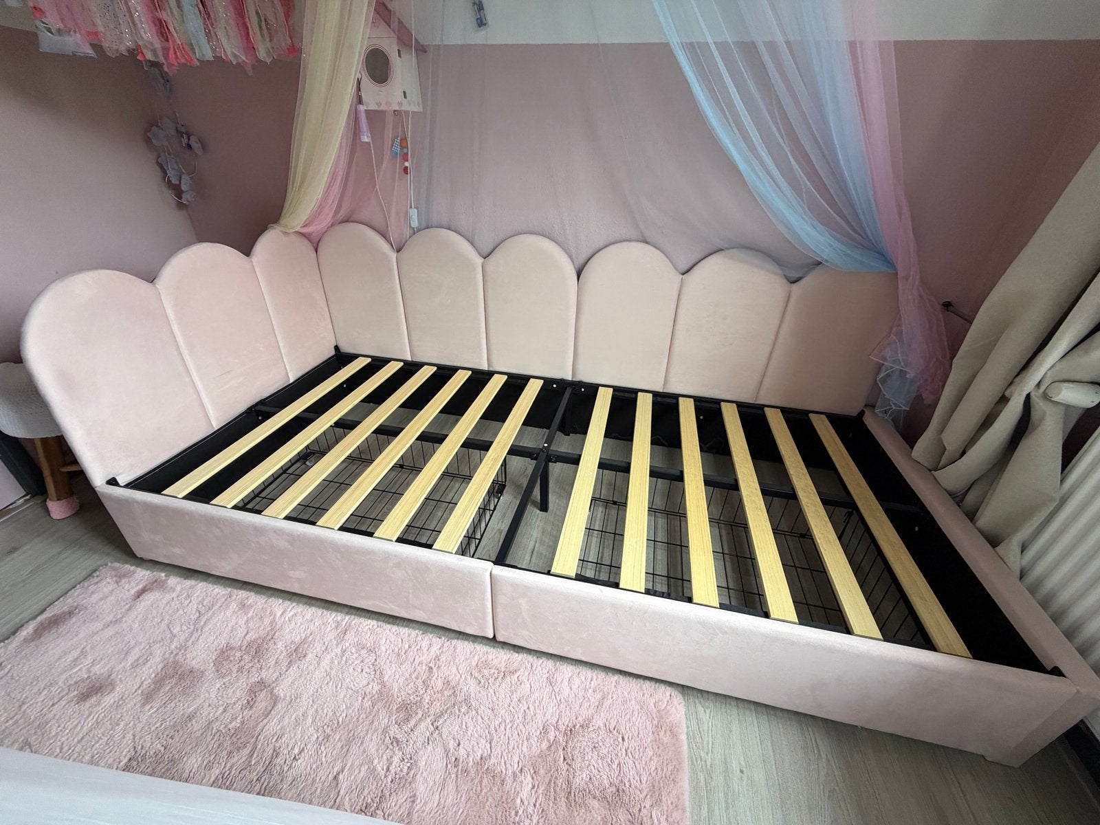 Eenpersoonsbed met opbergruimte en fluwelen bekleding, Ophalen, 90 cm, Zo goed als nieuw, 200 cm