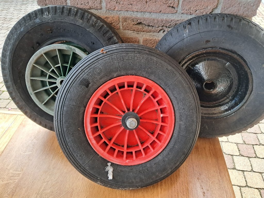 kruiwagen wielen, Tuin en Terras, Kruiwagens, Ophalen, Gebruikt, Handmatig, Onbekend