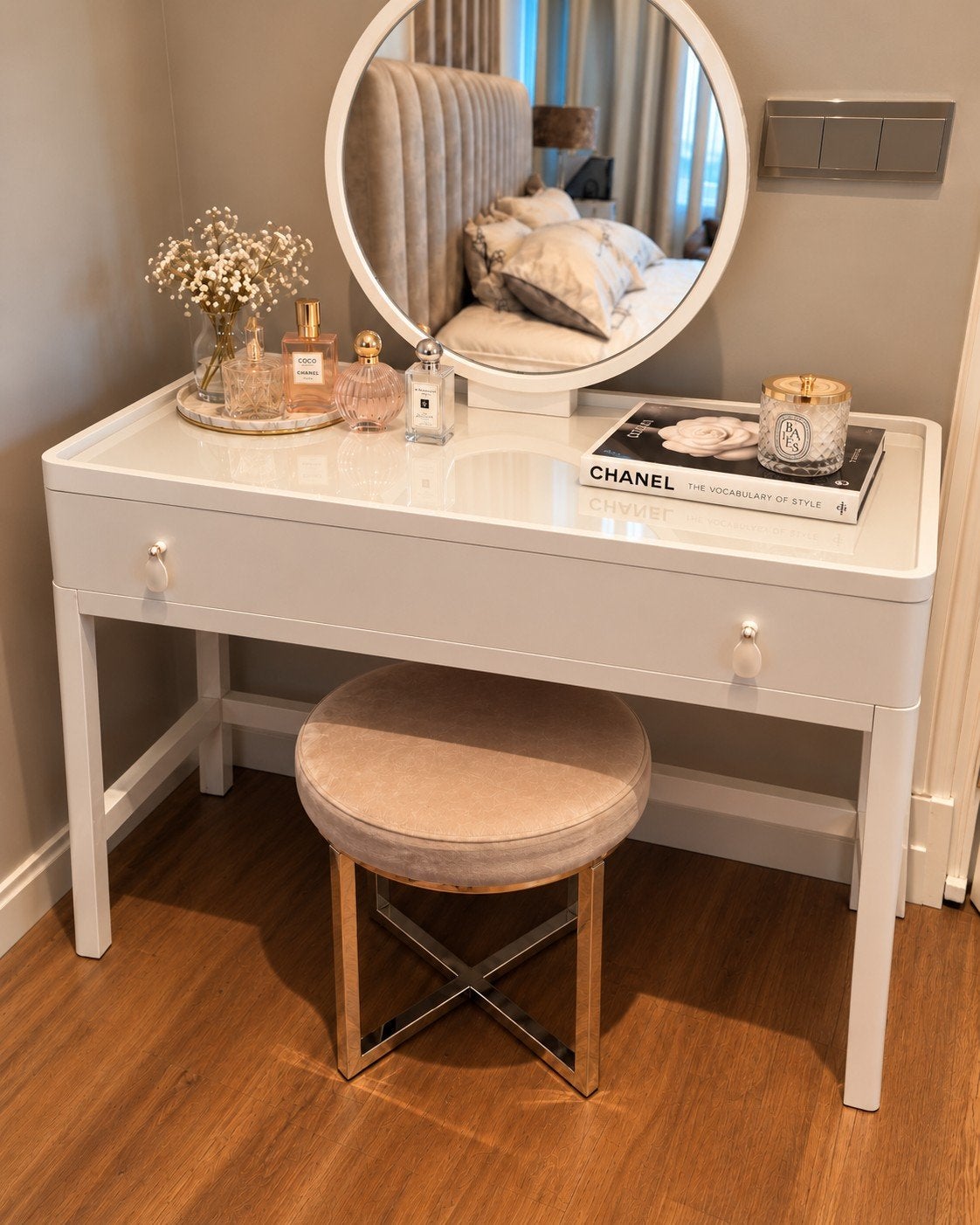 Luxe hoogglans witte kaptafel met softclose en spiegel, 100 tot 150 cm, Ophalen of Verzenden, Zo goed als nieuw, Hout
