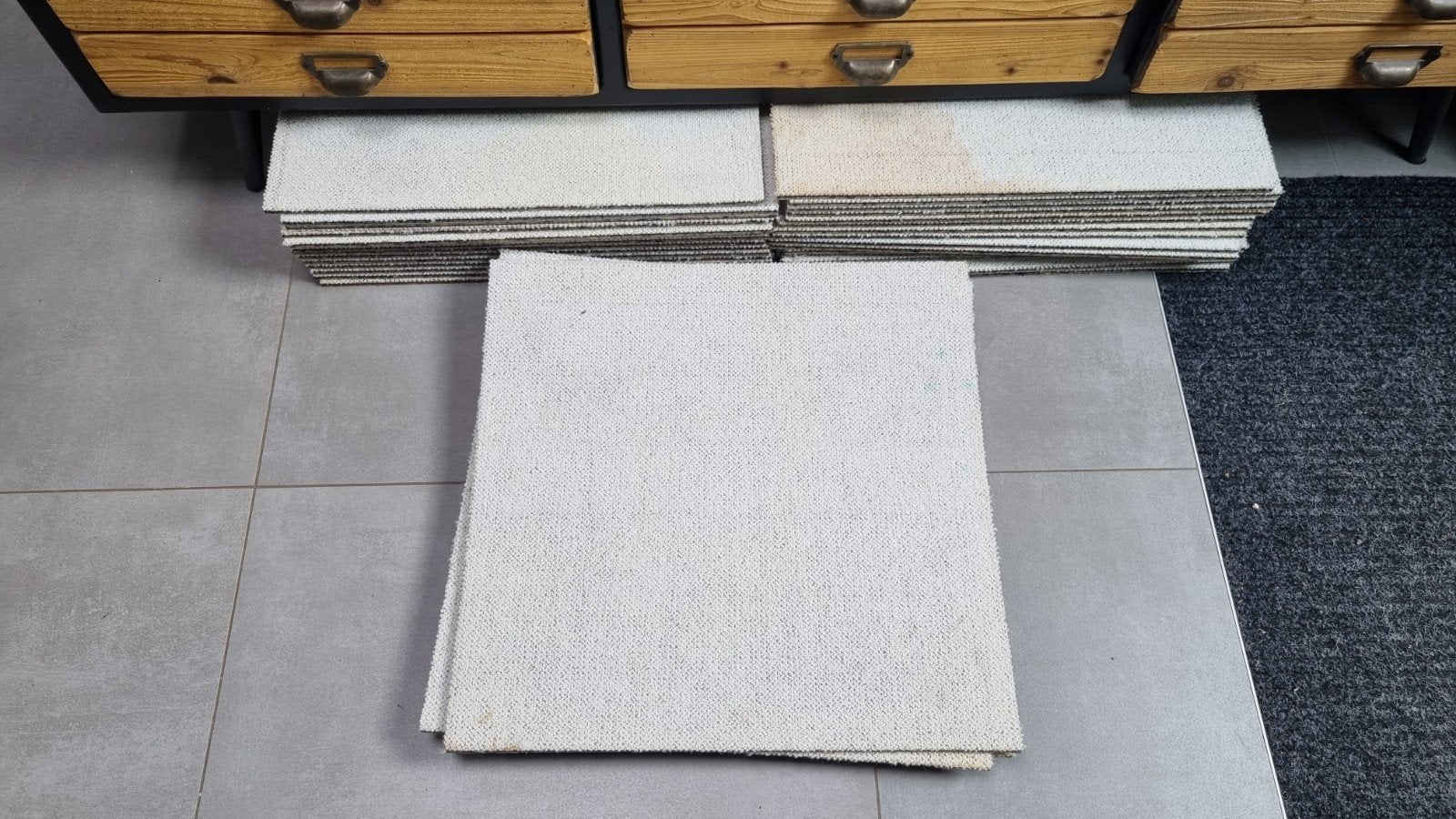 Tapijttegels wit 50x50, Ophalen, Minder dan 50 cm, Gebruikt, Vierkant