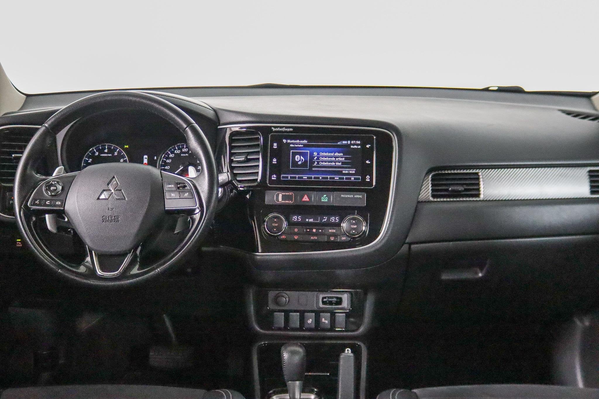 Mitsubishi Outlander 2.0 Executive Edition 7-Persoons Trekha, Auto's, 1998 cc, Stof, 4 cilinders, 150 pk