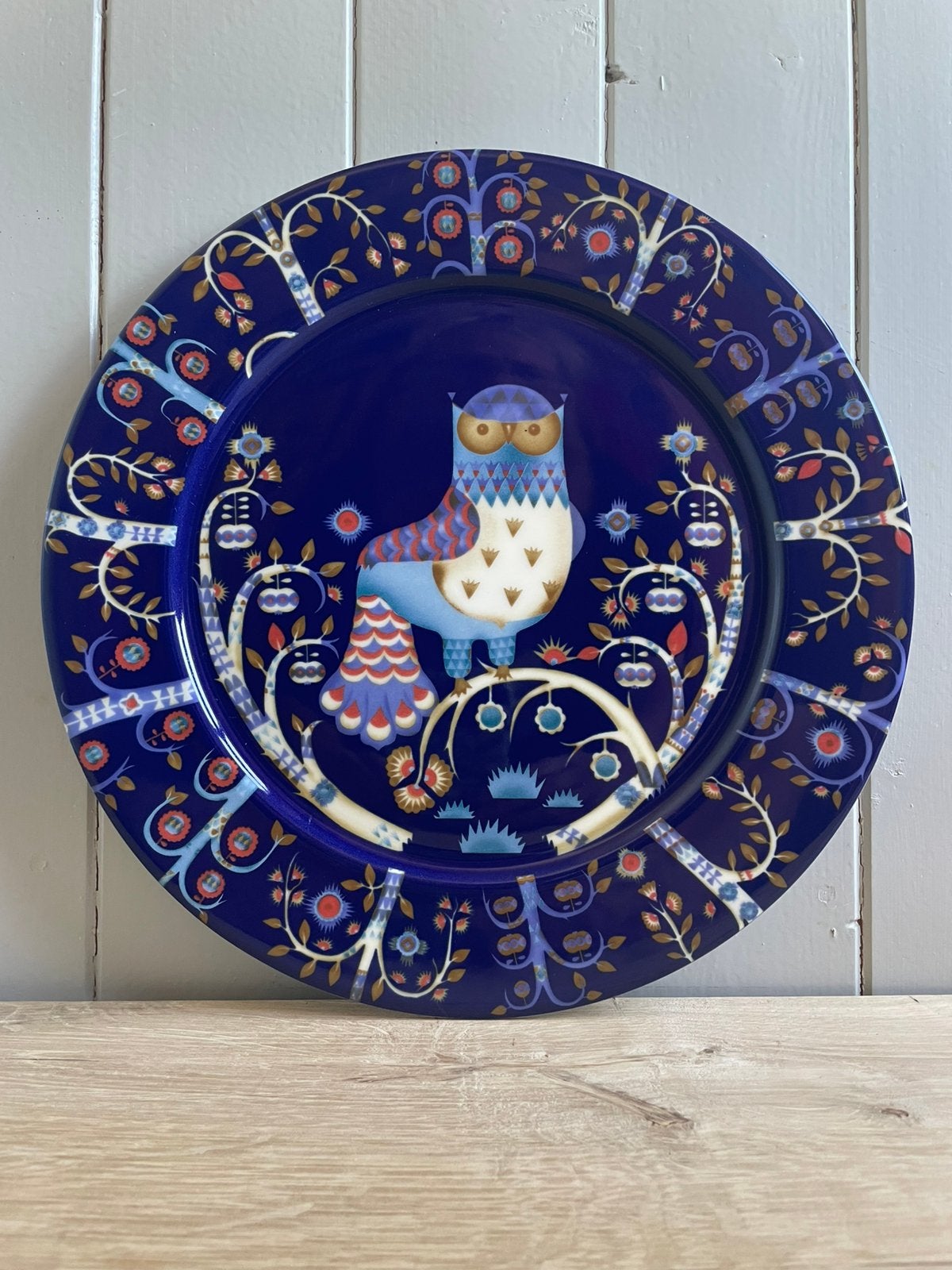 Littala Taika serveer bord blauw 30 cm. met uil. 🦉 iittala, Overige merken, Nieuw, Ophalen of Verzenden, Bord(en)