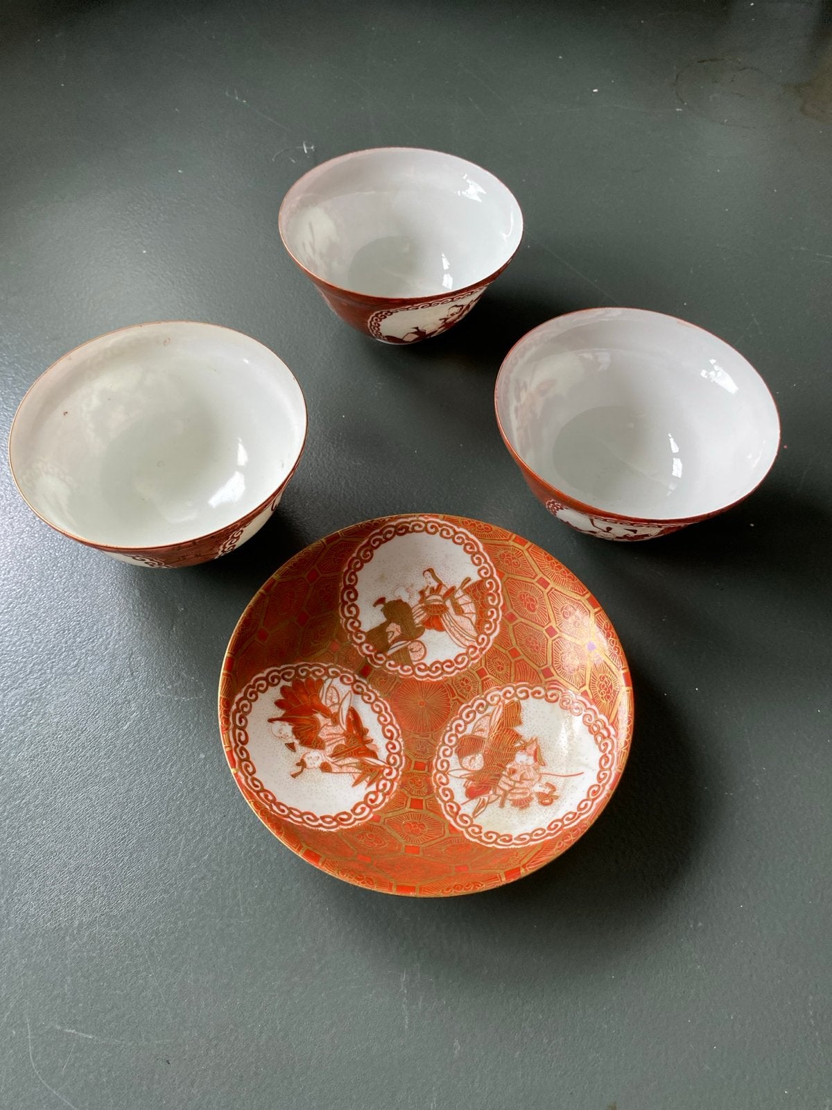 Antieke Japanse Imari porseleinen theekommen en schotel, Ophalen of Verzenden