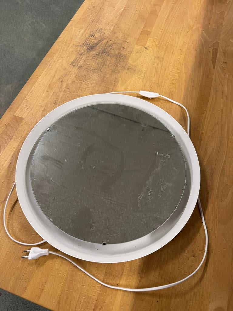 IKEA STORJORM ronde spiegel met verlichting, Huis en Inrichting, Minder dan 50 cm, Rond, Ophalen of Verzenden, Zo goed als nieuw
