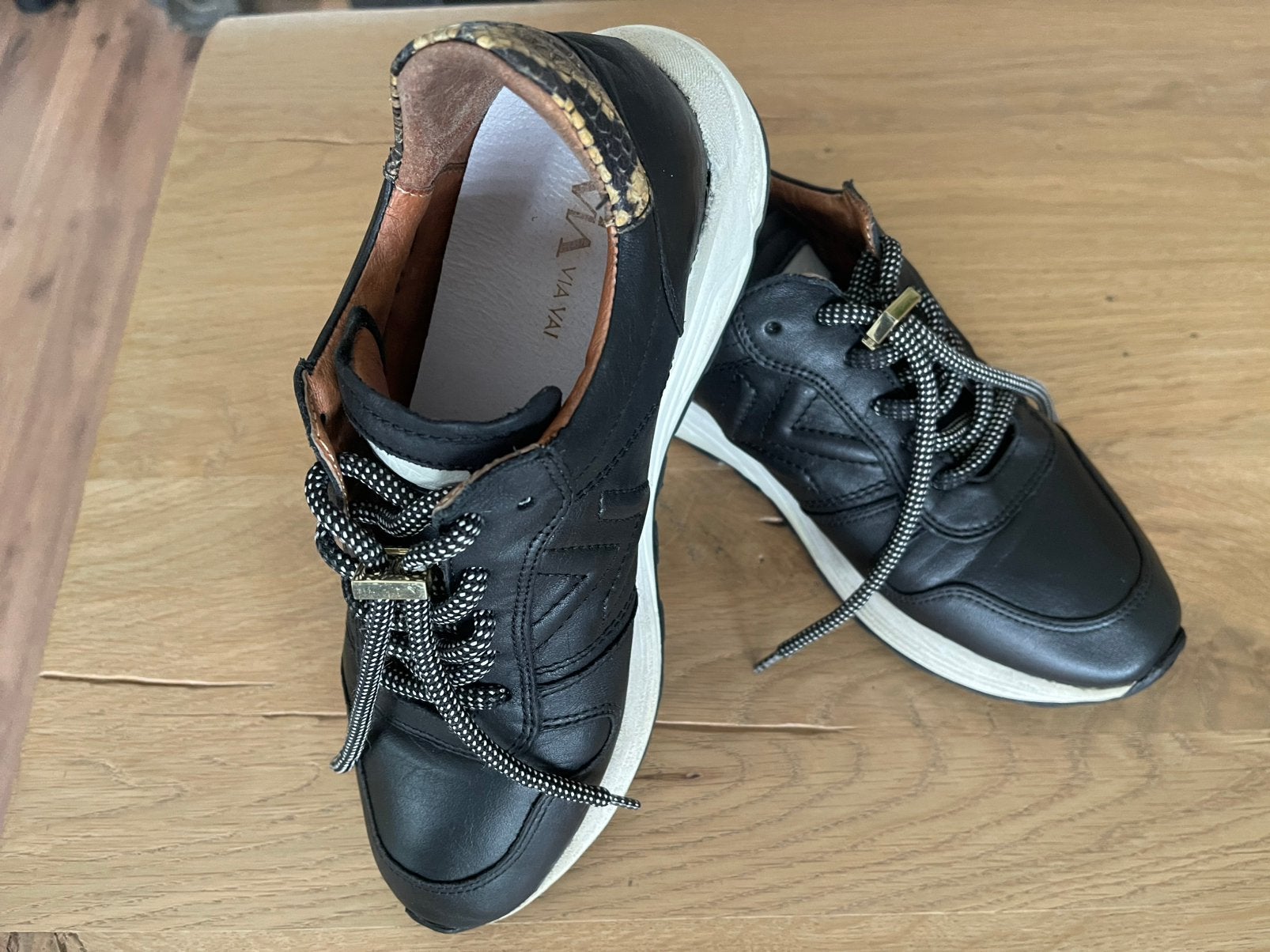 Via Vai Sneakers Black Snake Lady, Ophalen of Verzenden, Zo goed als nieuw, Zwart