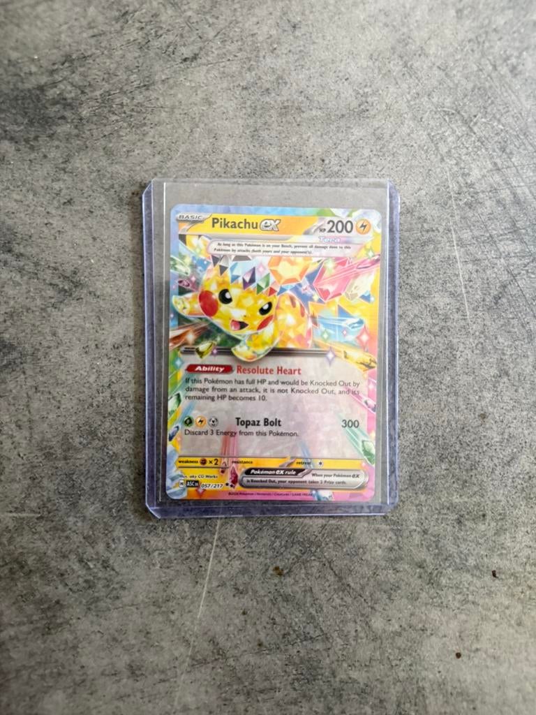 Ascended heroes Pikachu 057/217, Ophalen of Verzenden, Zo goed als nieuw