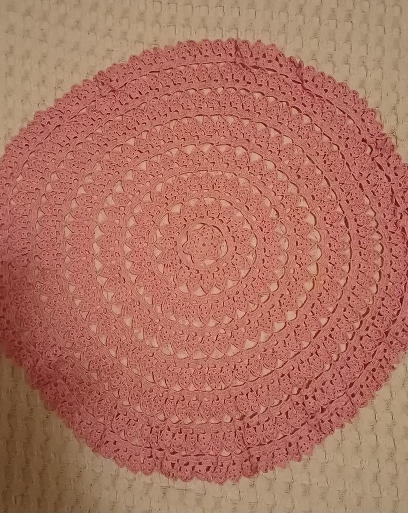 Handgemaakt roze gehaakt kleedje, Ophalen of Verzenden, Zo goed als nieuw, Haken, Overige typen