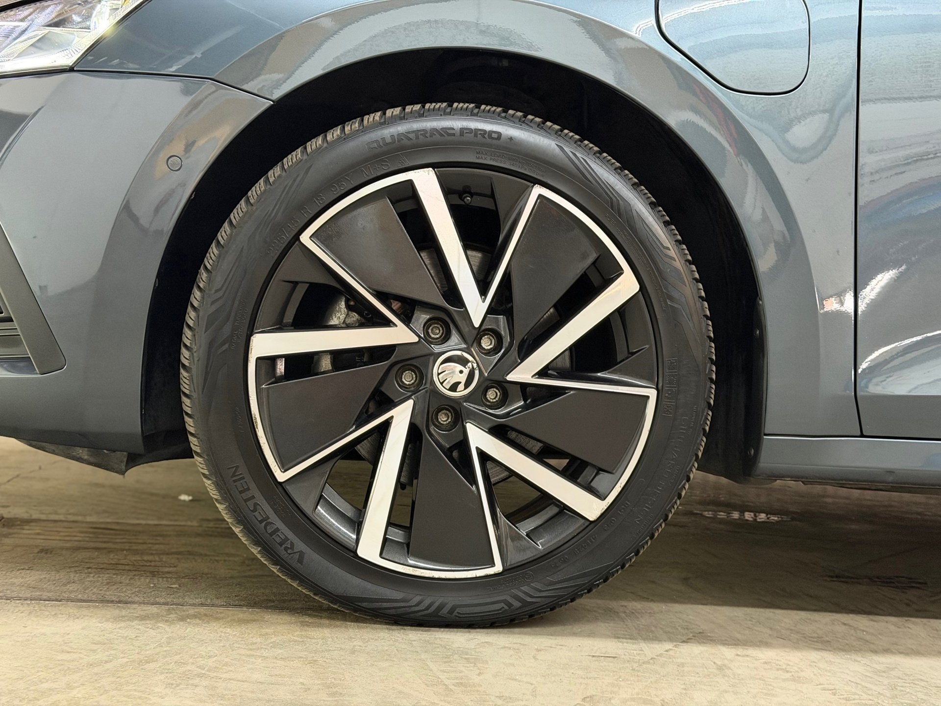 Skoda Octavia Combi 1.4 TSI iV PHEV Business Edition Plus 20, Auto's, Skoda, Stof, Gebruikt, 150 pk, Plug-in hybride