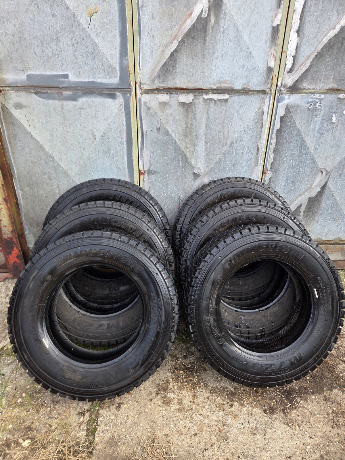 Bridgestone 215/75R17.5  Set van 6, Ophalen
