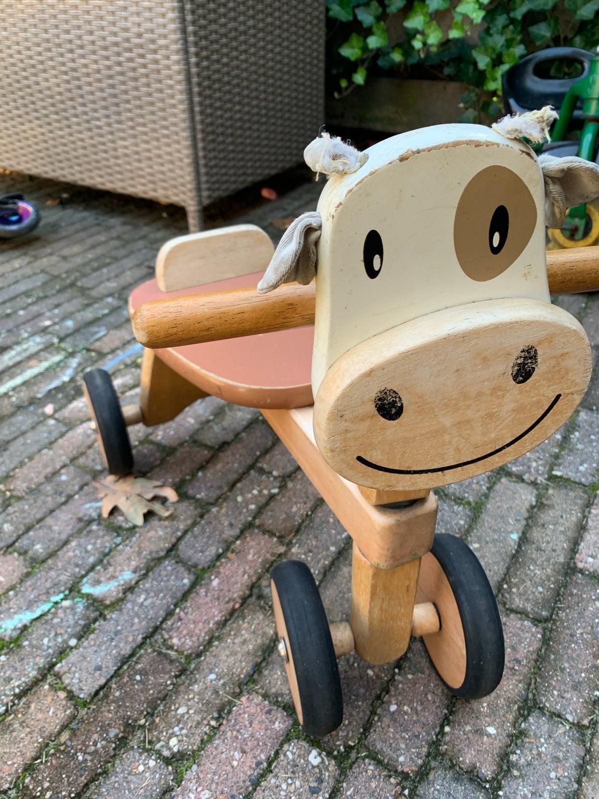 Gratis opknap houten loopfiets koe, Ophalen, Gebruikt, Loopfiets