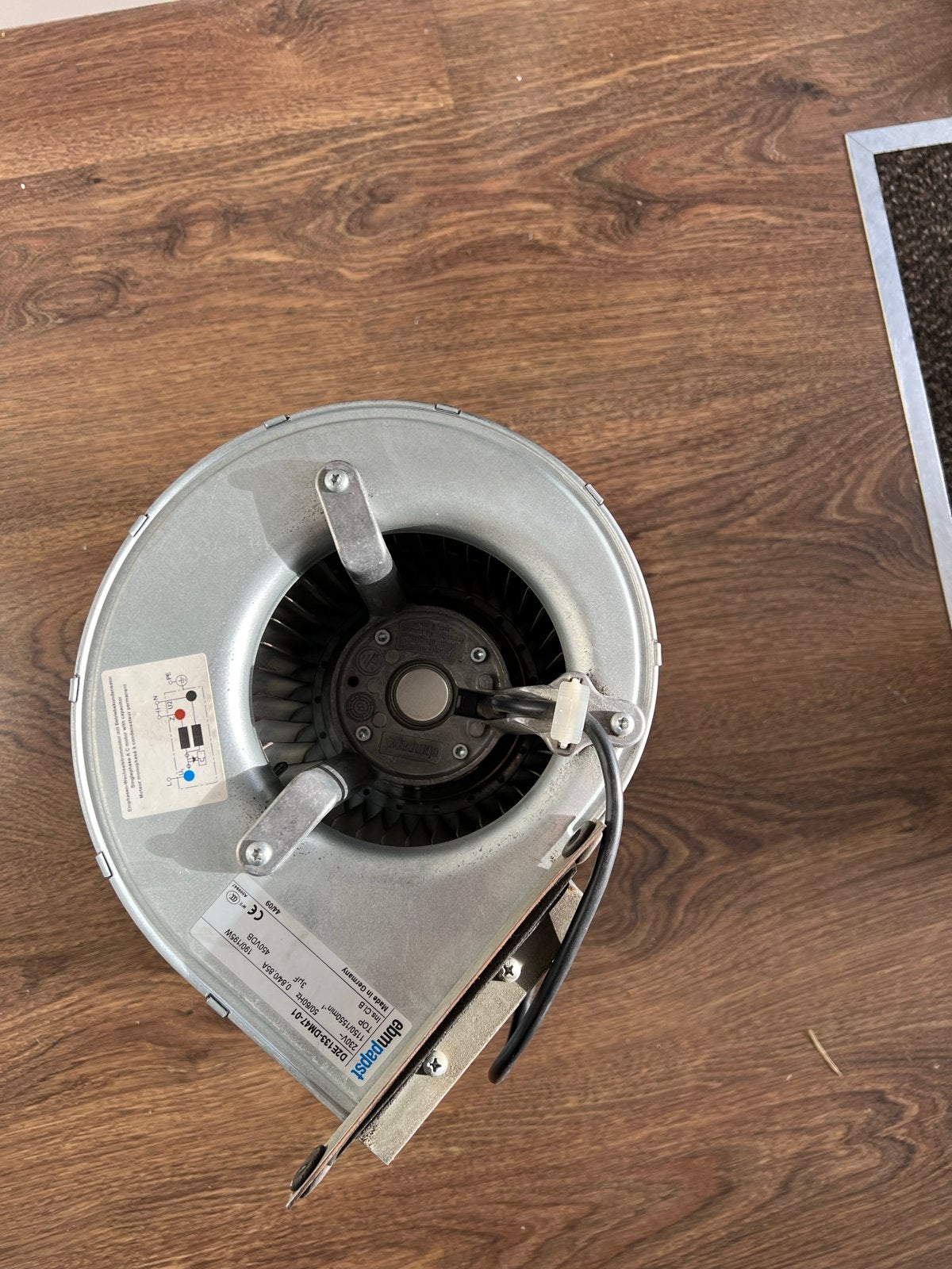ebmpapst motor D2E133-DM47-01 elan10, Doe-het-zelf en Verbouw, Ophalen of Verzenden, Zo goed als nieuw