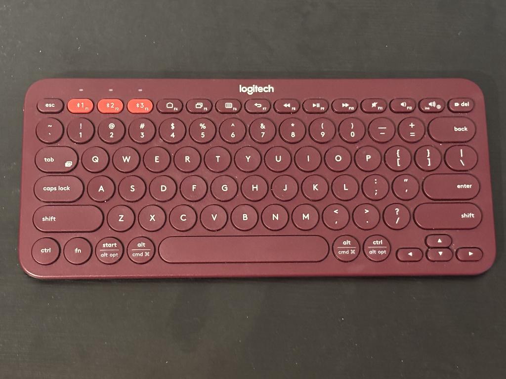 Logitech toetsenbord, Computers en Software, Toetsenborden, Verzenden, Logitech, Zo goed als nieuw, Draadloos