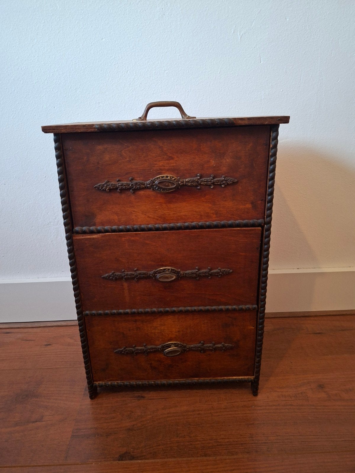 mini antiek laden kastje met hendel, Antiek en Kunst, Curiosa en Brocante, Ophalen of Verzenden
