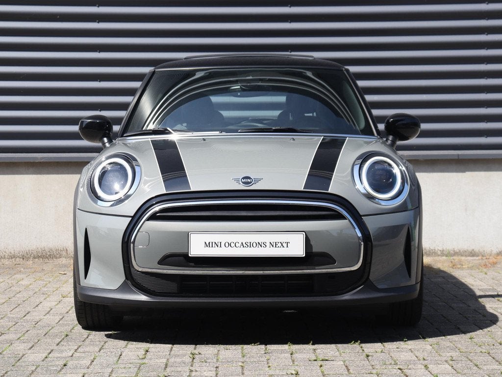 MINI 3-Deurs Cooper | Classic + Panodak + Sportstoelen + Com, Auto's, Voorwielaandrijving, Gebruikt, Met garantie (alle), 4 stoelen