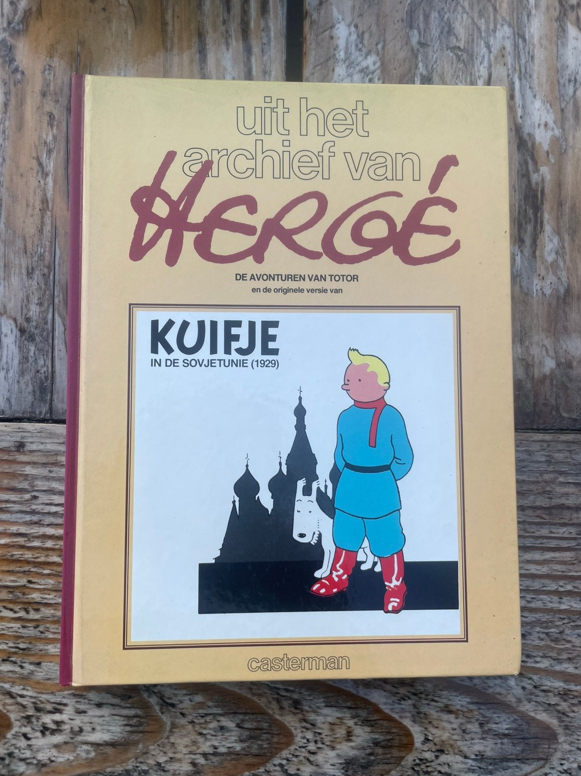 Kuifje in de Sovjetunie - uit het archief van Herge - HC, Boeken, Stripboeken, Eén stripboek, Ophalen of Verzenden, Zo goed als nieuw