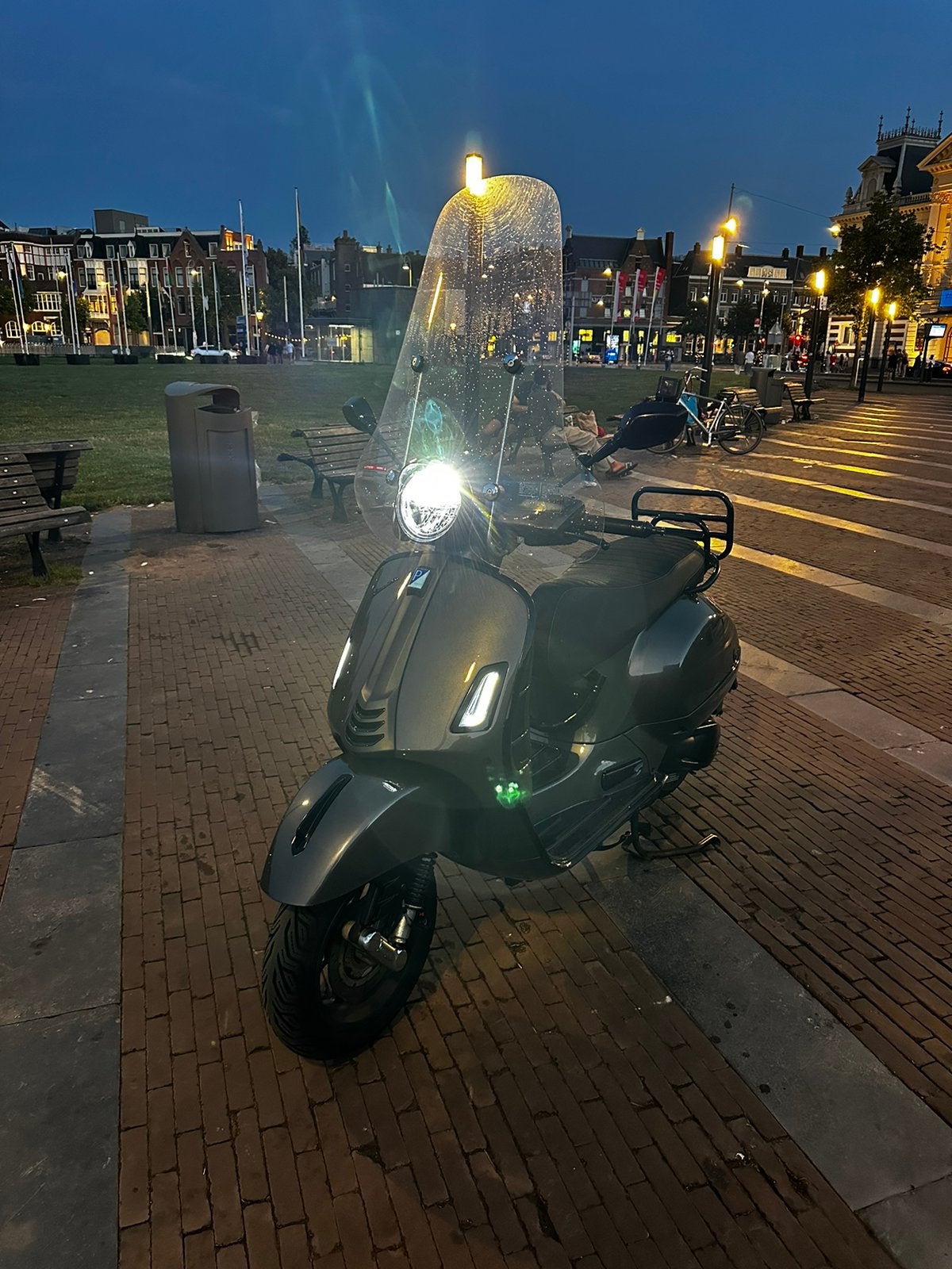 Vespa GTS 300 Super 2023 - Custom Kleur, Motoren, Scooter, Particulier, Minimaal motorrijbewijs A2, Automaat