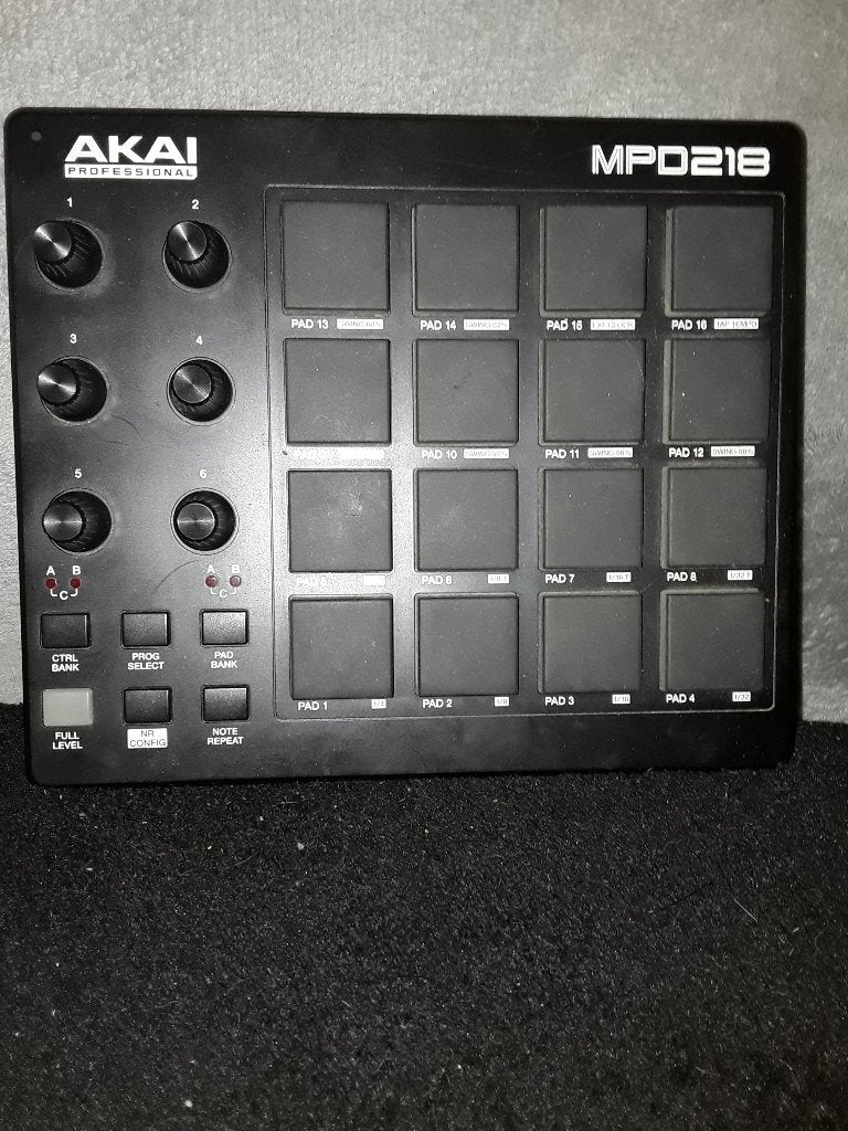Akai MPD218, Ophalen, Gebruikt
