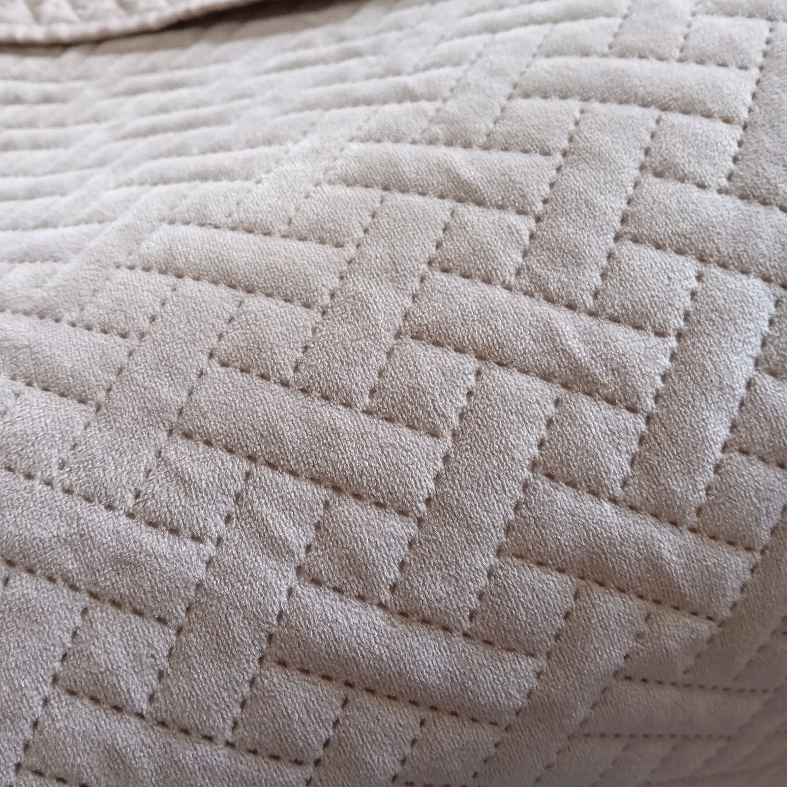 prachtig nieuw Sprei TAUPE, Verzenden, Beige, Overige materialen, Deken of Dekbed