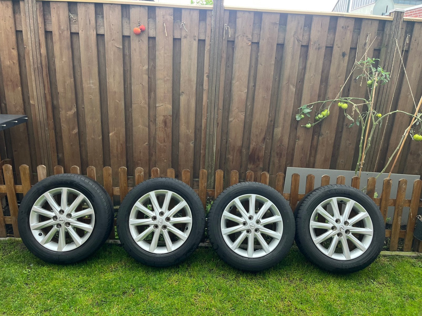 16 " Velgen set Lexus CT200H, Gebruikt, 16 inch, Banden en Velgen, Personenwagen