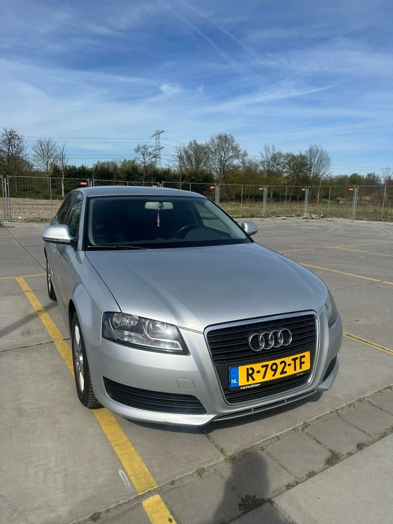Audi A3 1.4 Tfsi 92KW Sportback S-tronic 2010 Grijs., Auto's, Audi, Euro 5, 125 pk, Zwart, 4 cilinders