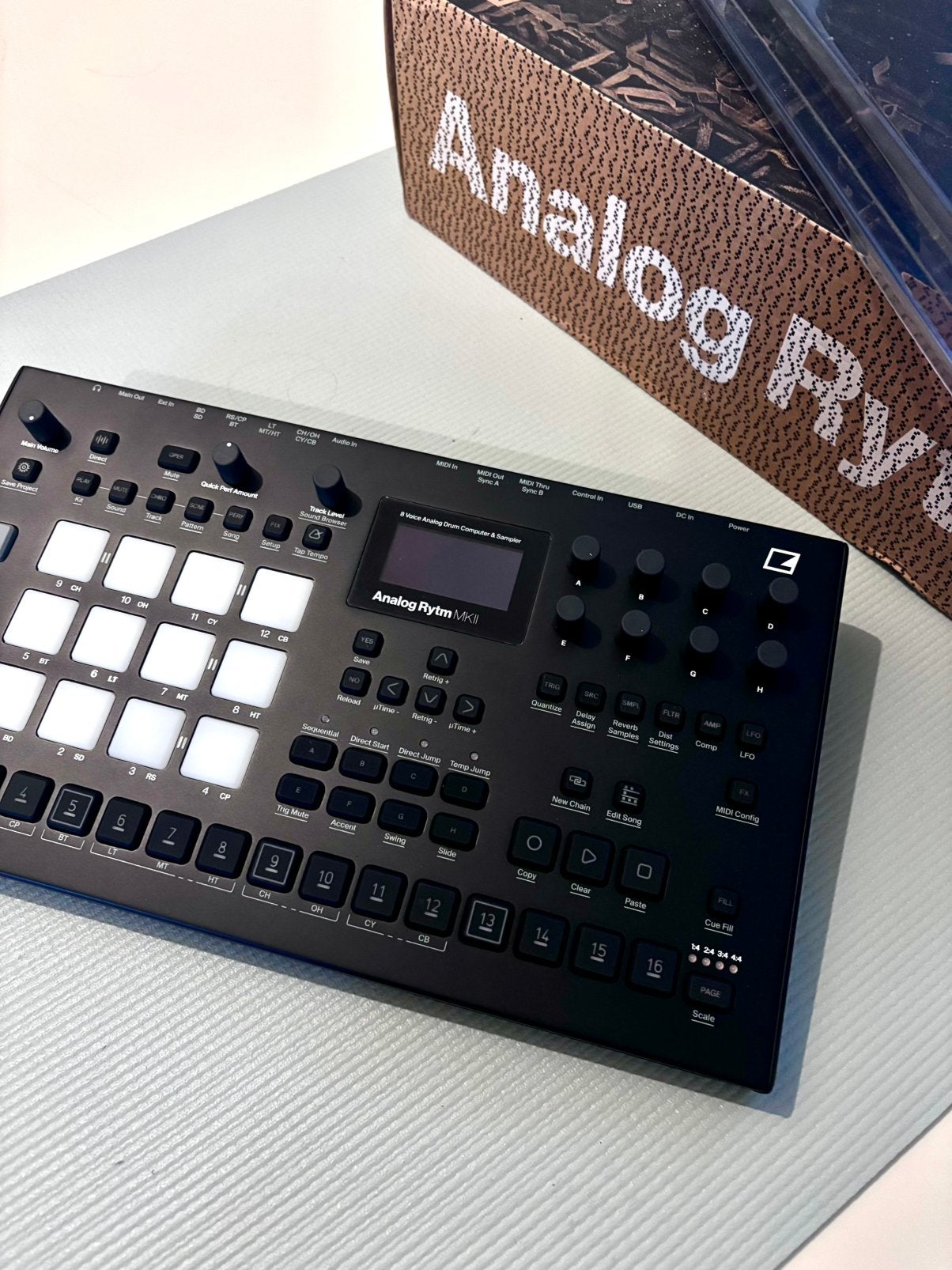 Elektron Analog Rytm MKII - Drumcomputer, Muziek en Instrumenten, Drumcomputers, Ophalen, Zo goed als nieuw, Overige merken