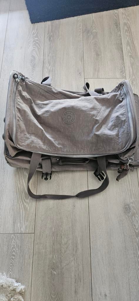 Mooie kipling reistas met veel opbergruimte, Ophalen, Zo goed als nieuw, 30 cm of meer