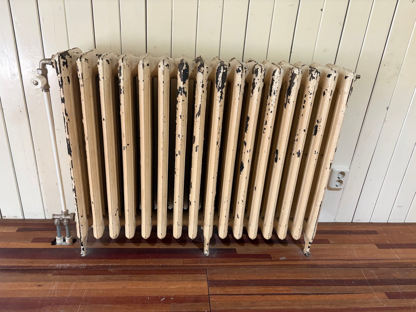 3 Gietijzeren radiatoren., Ophalen, 30 tot 80 cm, Gebruikt, Radiator