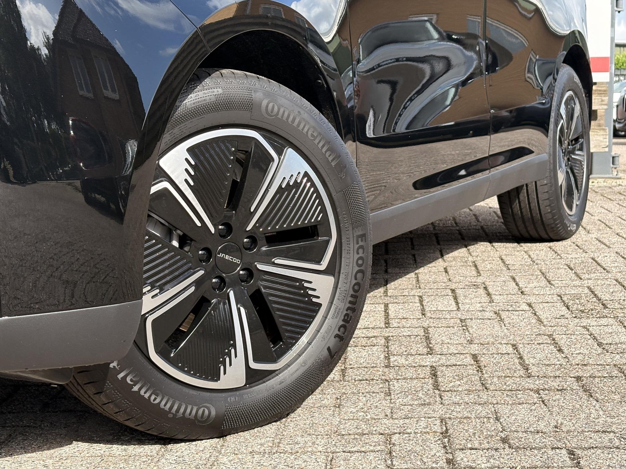 Jaecoo 5 EV Exclusive 61 kWh Navigatie, Stoel vent., Appleca, Auto's, 12 maanden, 402 km, 1250 kg, Zwart