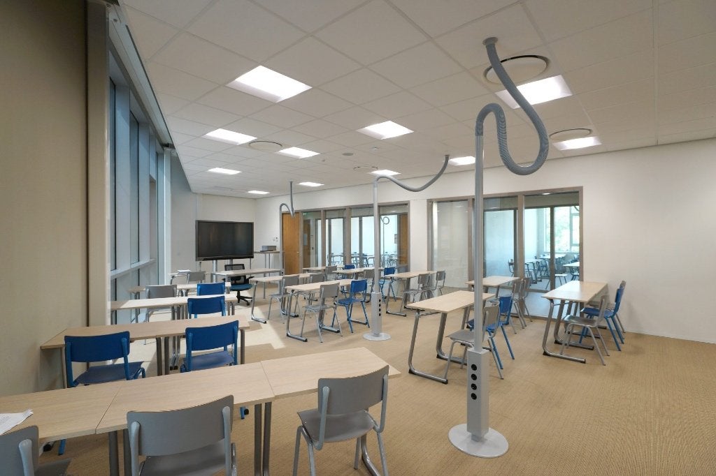 Stroomoplossing tweemaal elektra zuil voor kantoor of school, Doe-het-zelf en Verbouw, Ophalen, Gebruikt, Overige merken, Overige typen