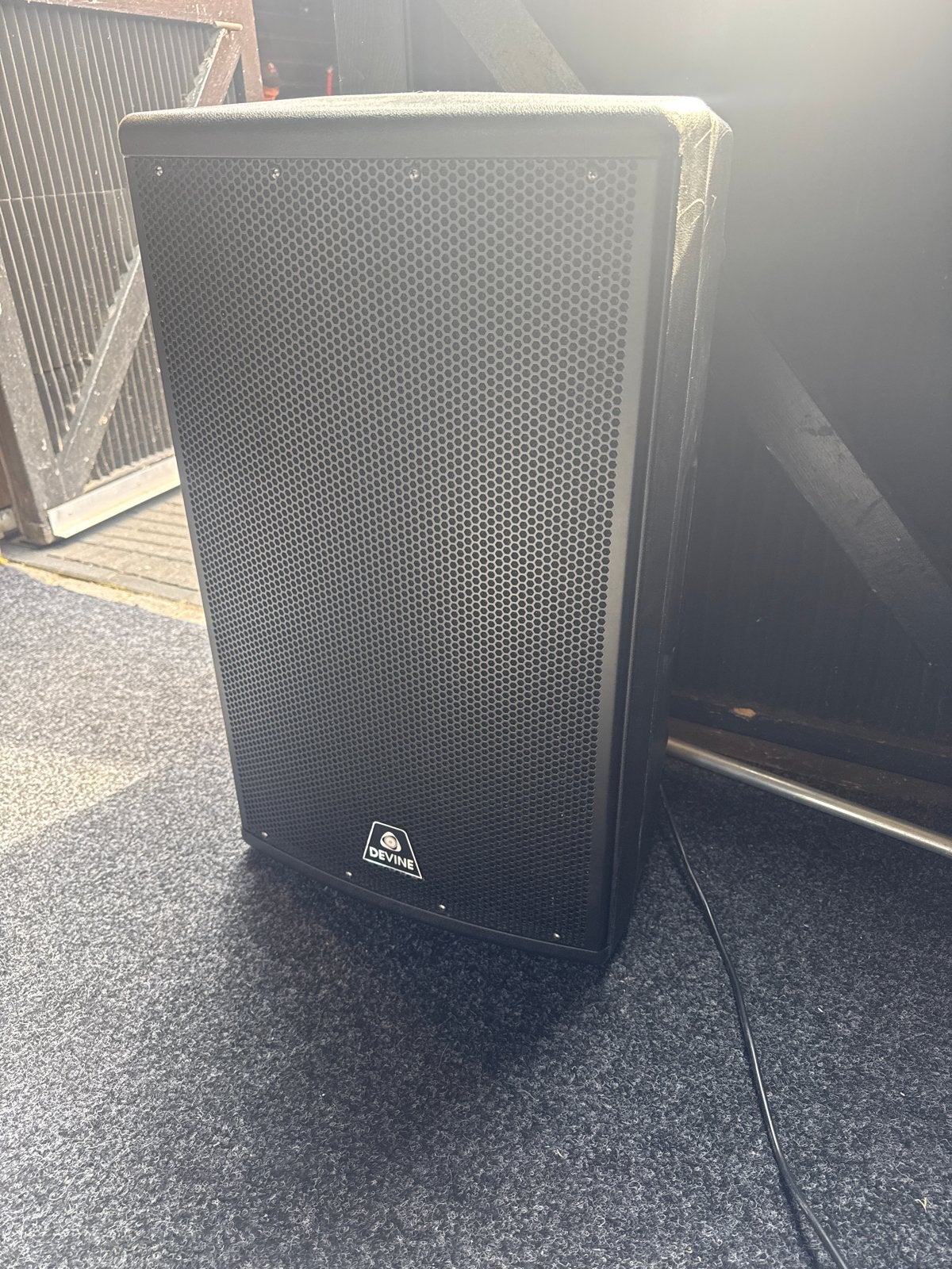 Devine AXEO 15A Actieve Speaker - Krachtig Geluid, Gebruikt, Party speaker, Bluetooth, Ophalen