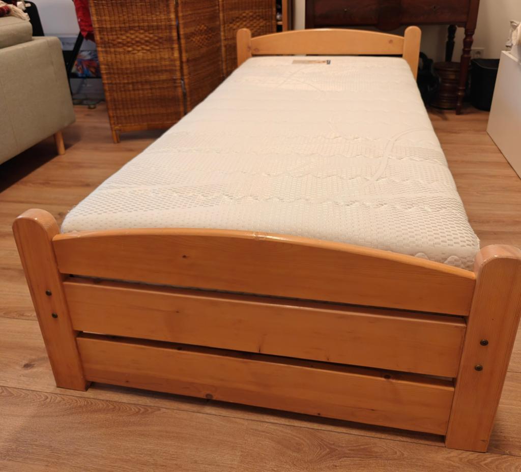 Eenpersoons bed (gratis) incl matras, Ophalen, Gebruikt, 90 cm, Eenpersoons