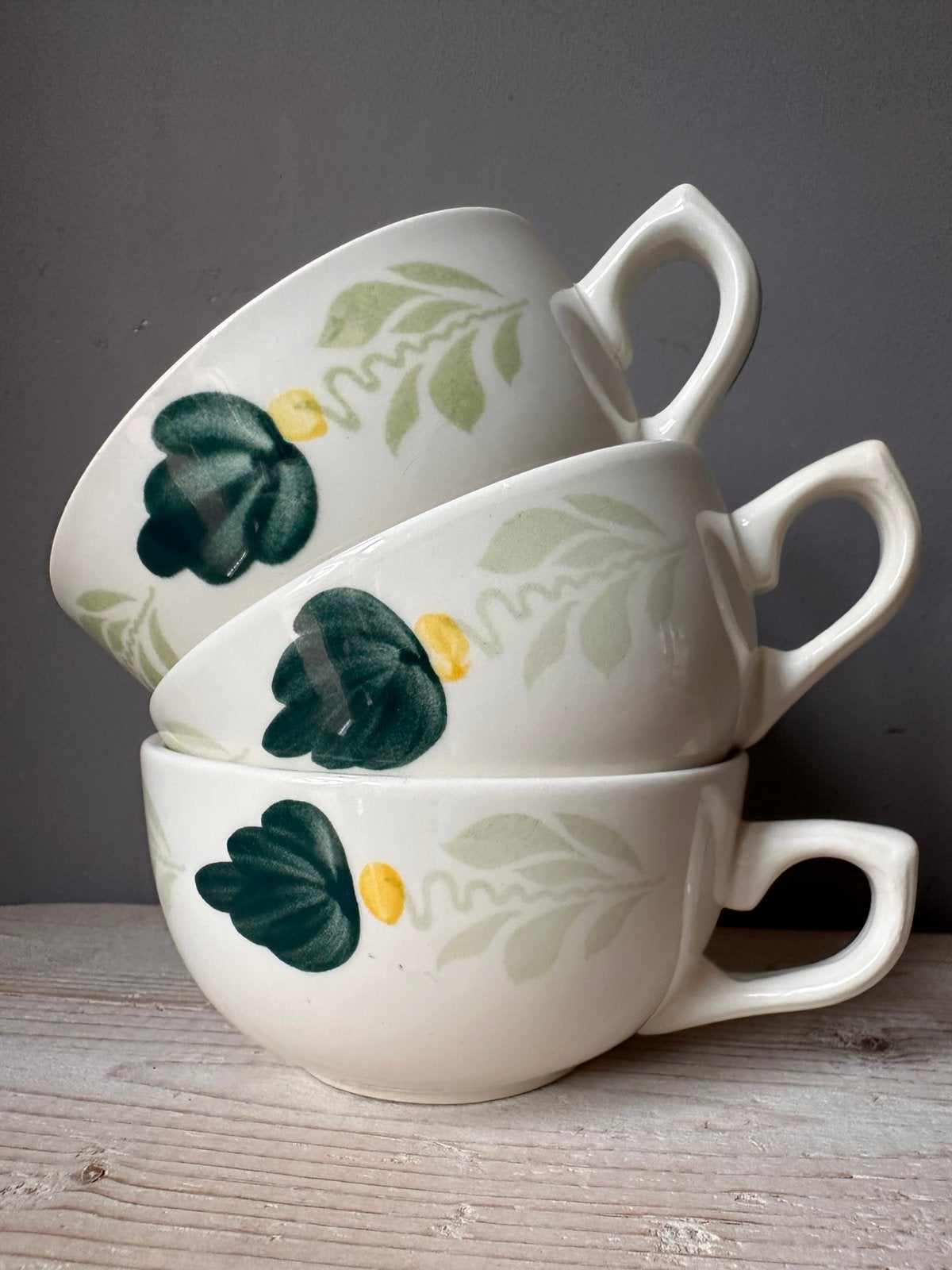 Drie thee kopjes Royal Boch Aquralle (groene Boerenbont), Overige typen, Nieuw, Ophalen of Verzenden, Boerenbont