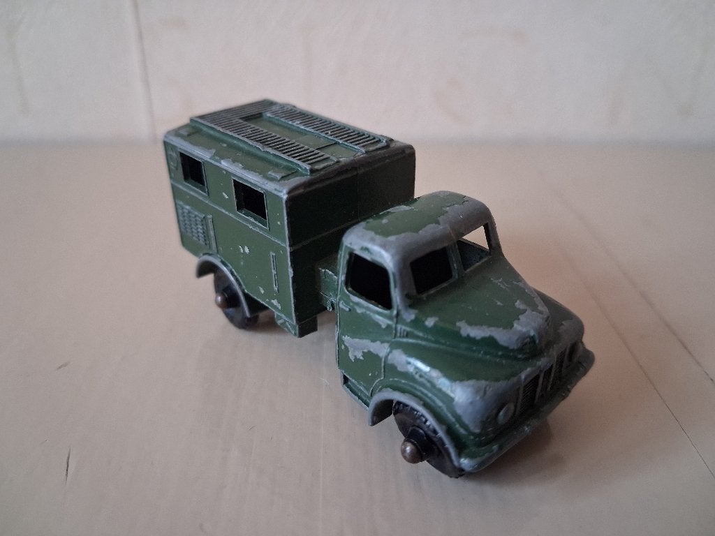 Military Austin MK2 Radio Truck 1959 by Lesney, no 68-A, Ophalen of Verzenden, Gebruikt, Auto, Lesney