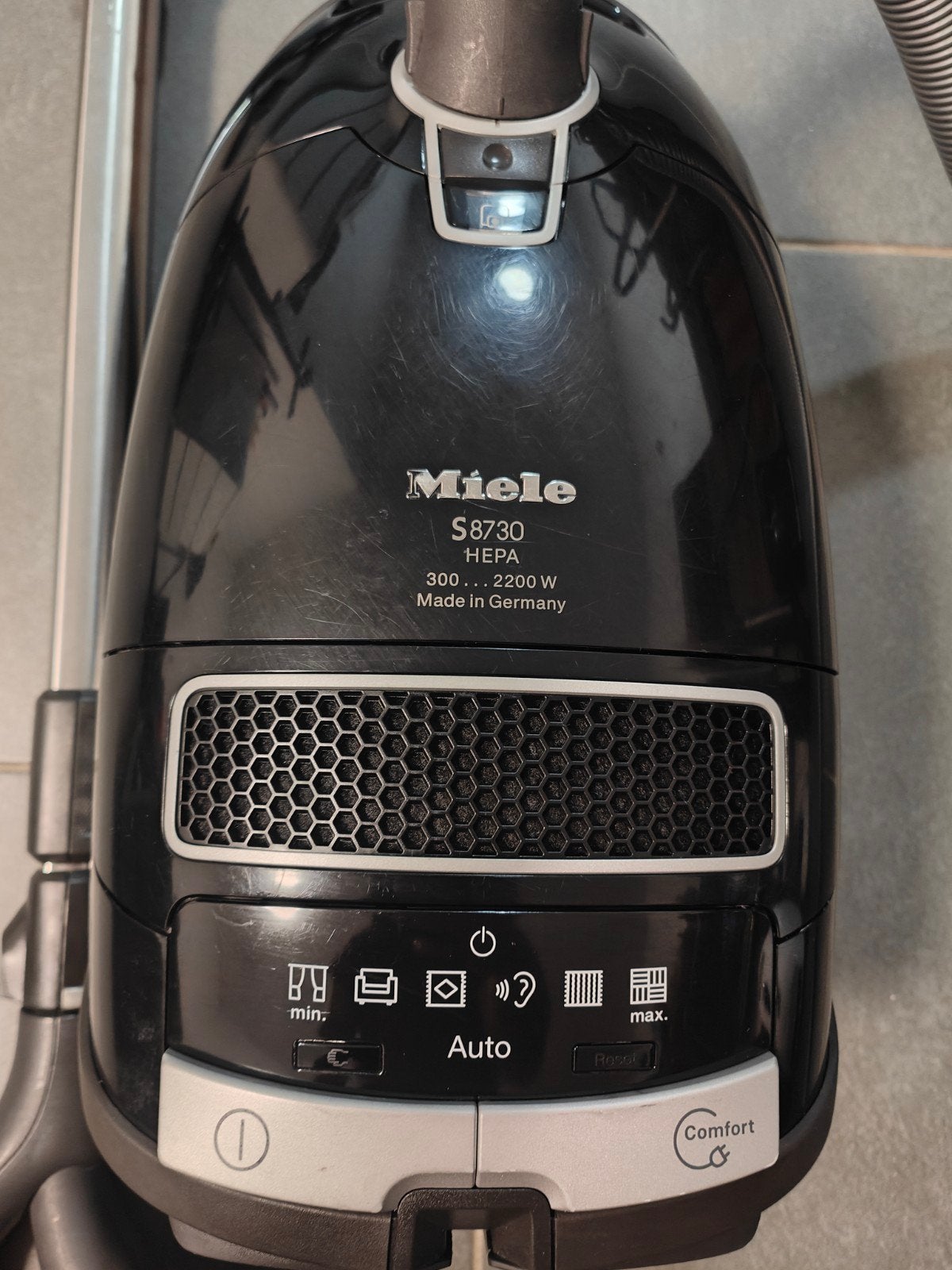 Miele S8730 HEPA 300.... 2200, Ophalen of Verzenden, 2000 watt of meer