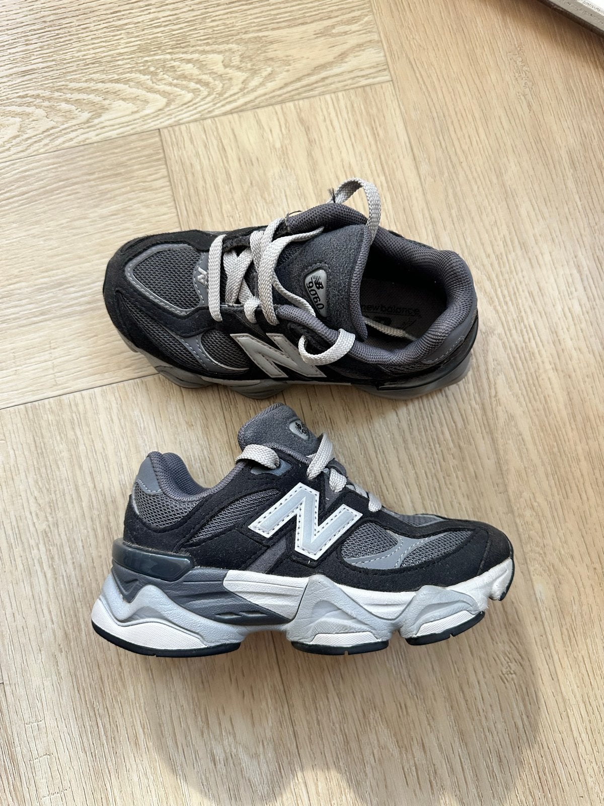 New Balance 9060 sneakers maat 29, Ophalen of Verzenden, Zo goed als nieuw, New Balance