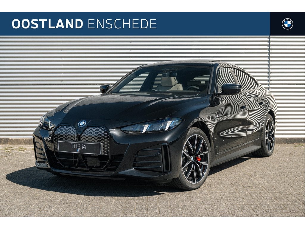 BMW i4 eDrive35 Gran Coupé M Sport / Schuif-kanteldak / Tre, Auto's, BMW, Achterwielaandrijving, Automatische klimaatregeling