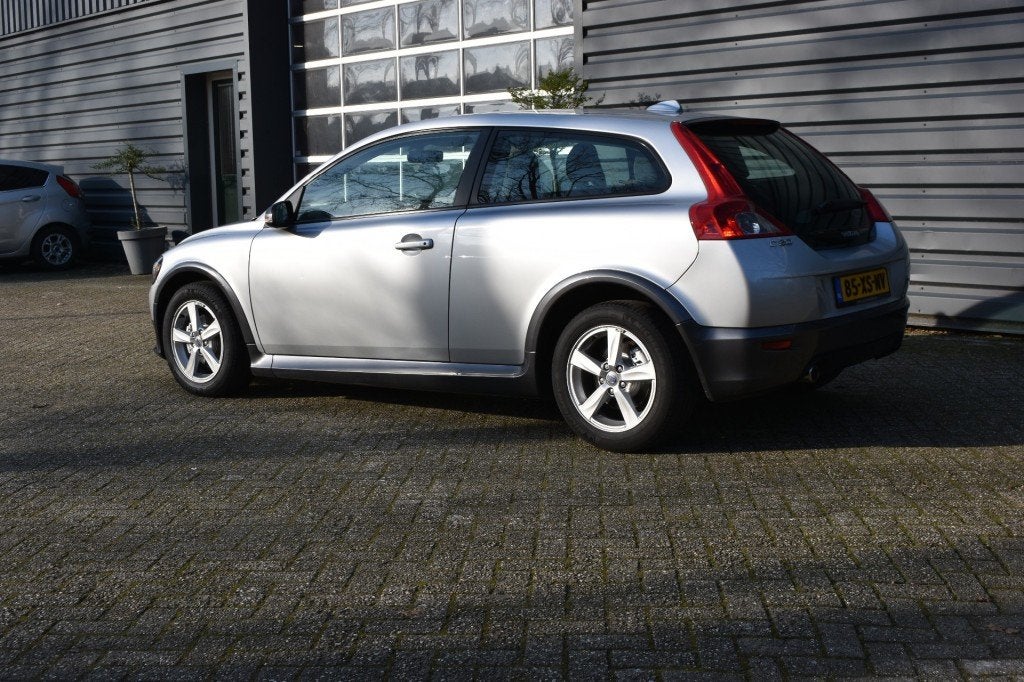 Volvo C30 VOLVO C30 1.6D KINETIC!!! 3894 EURO!!!, Auto's, Volvo, Voorwielaandrijving, Gebruikt, 4 stoelen, Origineel Nederlands