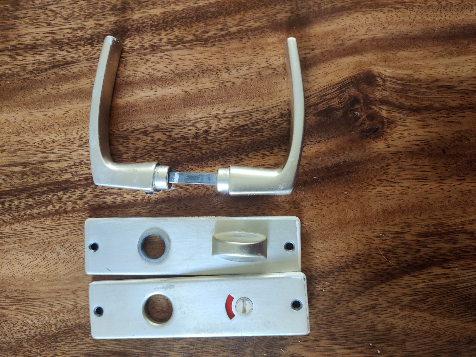Deurklink + slot wc (deurbeslag), Ophalen of Verzenden, Gebruikt, Overige materialen, Klink of Kruk