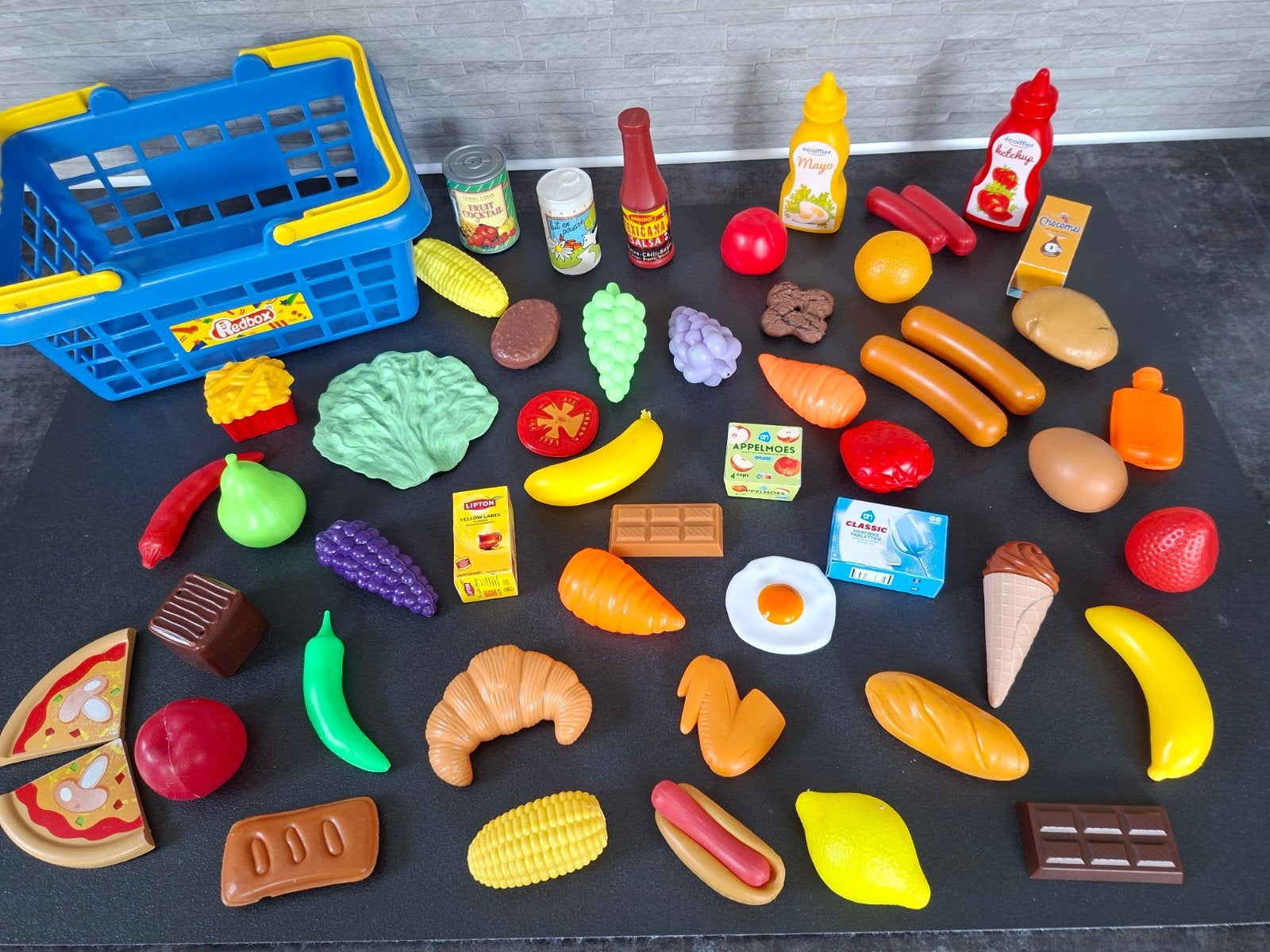 Grotere mini's in grote boodschapmand fruit vlees brood enz, Kinderen en Baby's, Ophalen of Verzenden, Gebruikt, Speelkeuken-accessoire