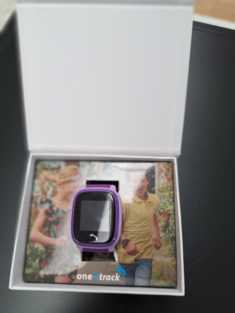 One2track gps telefoon horloge, paars, Sieraden, Tassen en Uiterlijk, Horloges | Kinderen, Verzenden, Zo goed als nieuw, Paars