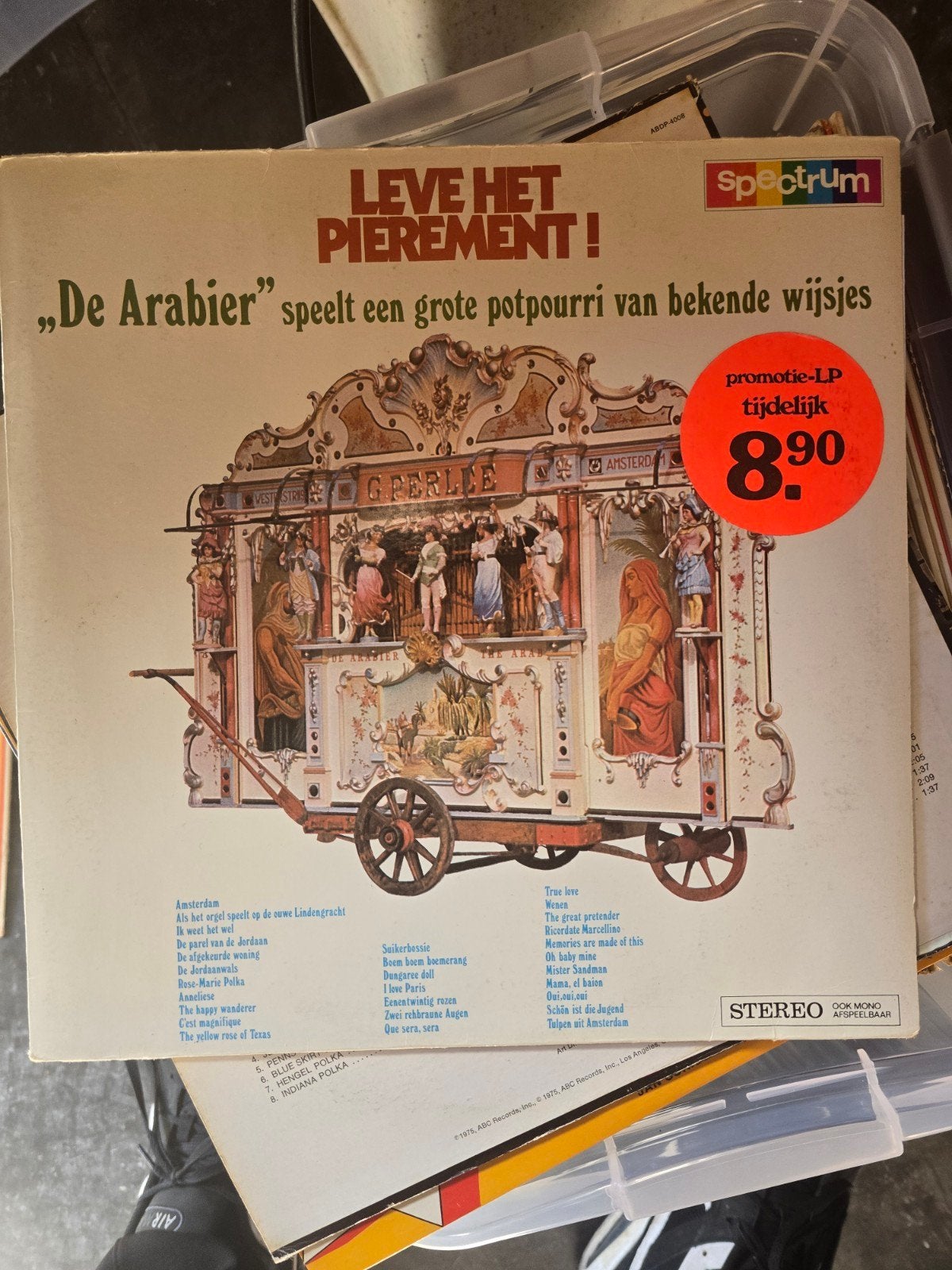 Bak met vinyl lps piratenmuziek bak zit vol, Ophalen of Verzenden, Zo goed als nieuw, 12 inch, Levenslied of Smartlap