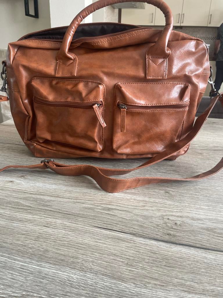 Bruine handtas met schouderband, Sieraden, Tassen en Uiterlijk, Tassen | Damestassen, Ophalen, Zo goed als nieuw, Bruin, Handtas